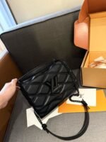 Louis Vuitton M11374 GO-14 Medium Gloves - Image 4
