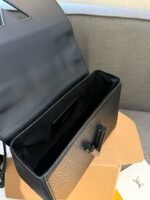 Louis Vuitton Twist MM - Image 9