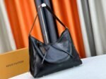 Louis Vuitton M25143 CarryAll MM - Image 4