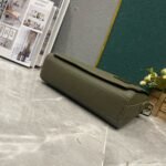 Louis Vuitton M25125 TAKEOFF Messenger Bag - Image 4