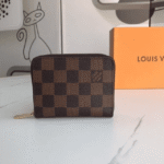 Louis Vuitton Small Wallet, gifts are random. - Image 5
