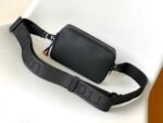 Louis Vuitton M59161 Alpha Wearable Wallet - Image 10