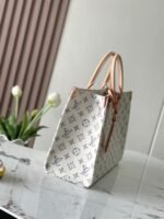 Louis Vuitton M24708 OnTheGo MM - Image 4
