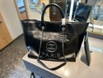 CHANEL LARGE TOTE - Image 3