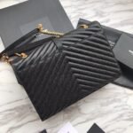 Saint Laurent Envelope Large Bag In Quilted Grain De Poudre Embo - Image 4