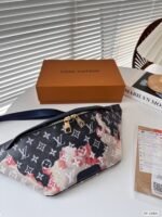 Louis Vuitton Discovery Bumbag PM M23905 - Image 10