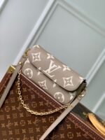 Louis Vuitton M82211 Wallet On Chain Ivy - Image 3