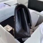 CHANEL CLASSIC HANDBAG Lambskin & Gold Metal - Image 7