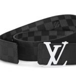 Louis Vuitton M0107T LV Initiales 40mm Reversible Belt - Image 4