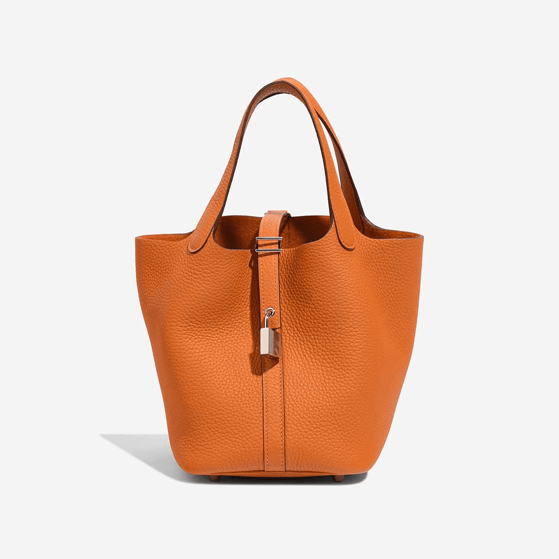 c350f8a0e6a06cc32a7e3c359bad2967 Hermès Picotin 18 Clémence Orange (silver hardware) - Image 1