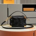 Louis Vuitton M83030 Side Trunk PM - Image 4