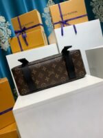 Louis Vuitton M46972 LV Trail Messenger - Image 6