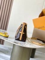 Louis Vuitton M13014 CARRYALL BB Gloves - Image 3