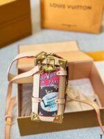 Louis Vuitton M47085 Flight Mode Side Trunk MM - Image 4
