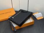 Louis Vuitton N40504 Takeoff Pouch - Image 8