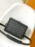 Louis Vuitton M44730 Soft Trunk - Image 3