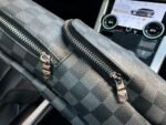 Louis Vuitton Avenue Slingbag N41719 - Image 6