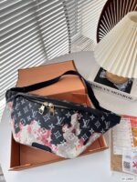 Louis Vuitton Discovery Bumbag PM M23905 - Image 2