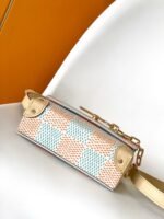 Louis Vuitton N40674 Steamer Wearable Wallet - Image 3