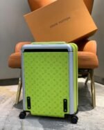 Louis Vuitton M10143 Horizon 55 - Image 5