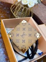 Louis Vuitton M82885 Noé Purse LV Charms - Image 5