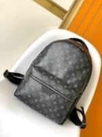 Louis Vuitton M22558 Discovery Backpack PM - Image 3