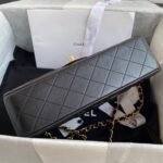 CHANEL CLASSIC HANDBAG Lambskin & Gold Metal - Image 6