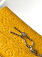 Louis Vuitton M82917 Steamer Wearable Wallet - Image 9