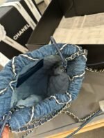 CHANEL 22 mini handbag - Image 6
