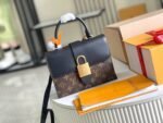 Louis Vuitton M44141 Locky BB - Image 2