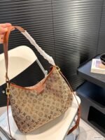Louis Vuitton CarryAll 55515 - Image 2