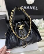 CHANEL 25 Small Handbag - Image 2