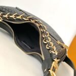 Louis Vuitton Loop M22591 - Image 5